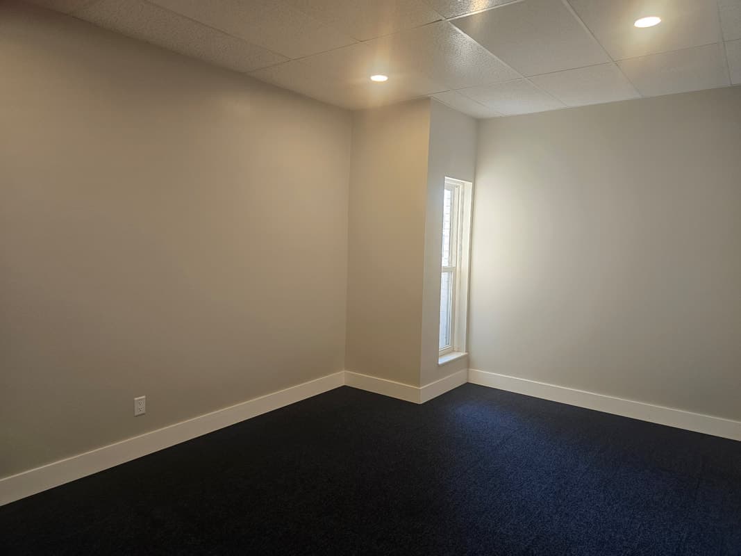 Right Column Office — photo 1