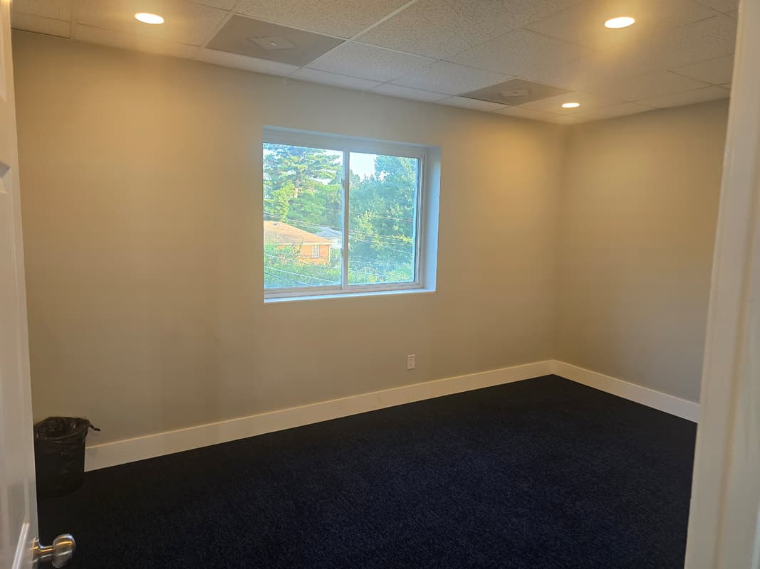 Rear Right Office — photo 1